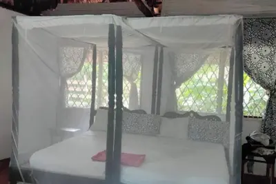 Image de Charming beachfront 4-bedroom cottage in Msambweni, 45 minutes from Diani.