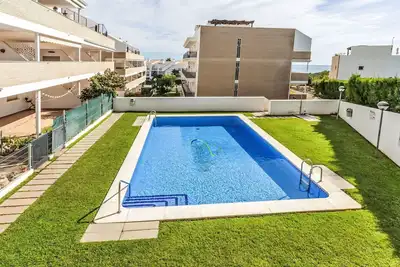 Agréable appartement avec climatisation, piscine, Wifi, Tv, terrasse, animaux admis et parking