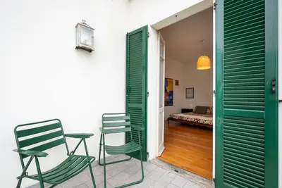Image de Belle maison de vacances pour 8 personnes avec Wifi, patio et parking