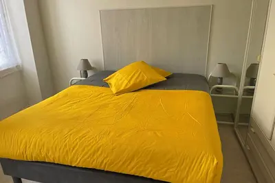 Image de F2 de plein pied avec jardin, les animaux sans suplémént\nparking privé gratuit