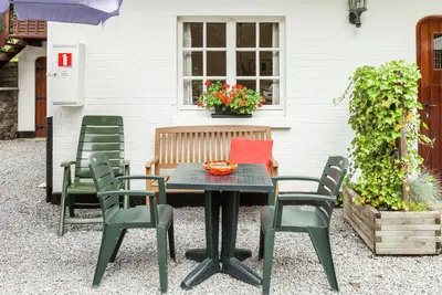 Image de Gorgeous Apartment in Bohon With Garden Furniture and Bbq