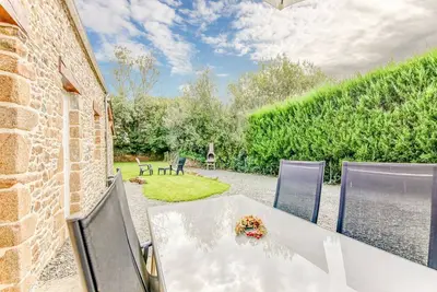 Image de Welcoming Holiday Home in Brainville With Fenced Garden