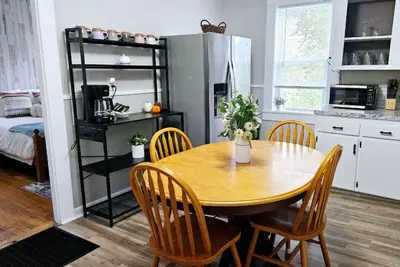 Image de Downtown Waterville Studio Apt|Washer/Dryer