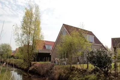 Image de Appealing Bungalow With Garden