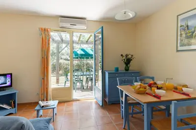 Image de Beautiful Maisonette With air Conditioning in the Gard