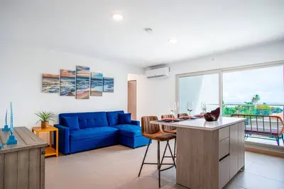 Image de Casago Brand New Rental Family-Friendly Retreat Steps from the Beach