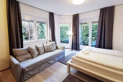 Image de CityCentral Apartment with Netflix – Your Ideal City Getaway