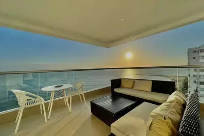 Image de Beautiful 2 bedroom apt with ocean views