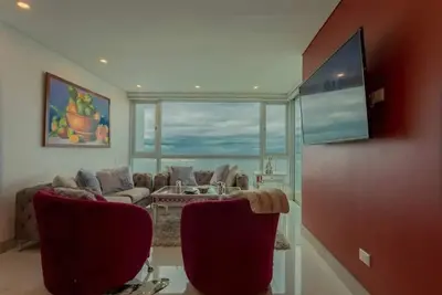 Image de Beachfront 2br Luxury condo w/360 views