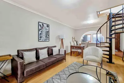 Image de Auto-enregistrement dans la maison familiale - à 4 km de la plage de Blouberg