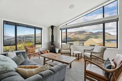 Image de Mahaanui South - Wanaka Holiday Home