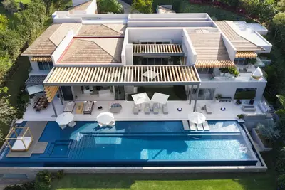 Image de Kupuri Beachfront house six