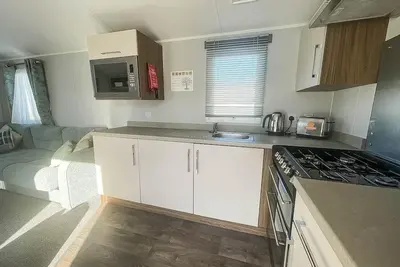 Image de Lovely 8 berth caravan in Norfolk at Haven Hopton Holiday Park ref 80055t