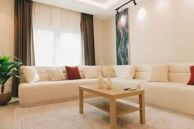 Image de Signature Stays: Luxurious Modern Apt