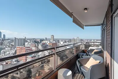 2br with Spectacular City Views & Sunset Magic!