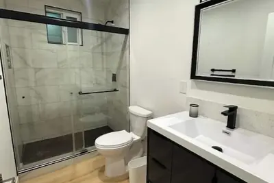 Image de Guesthouse in Anaheim 3 Miles away from Disney!