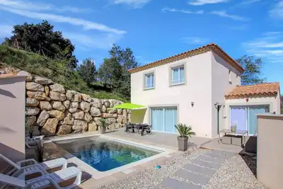 Image de Cozy home in Sauveterre