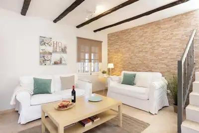 Image de Home2Book Charming Cottage Juanita, Among Avocados