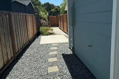 Image de Charming, quiet cottage in Pleasant Hill