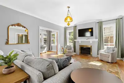 Image de Pekin Rose House - 3b 2. 5ba