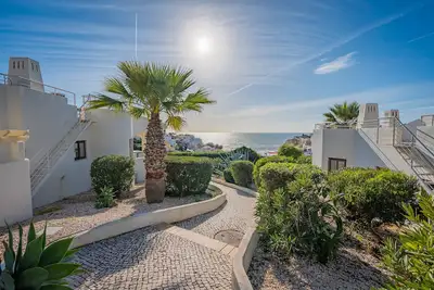 Image de Appartement \"Norah's House\" avec piscine partagée, Wi-Fi et climatisation