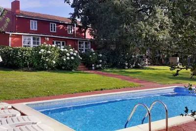 Image de Maison de vacances 'Casa De Piñeiro Y Spa Opcional' avec vue sur la montagne, piscine et Wi-Fi