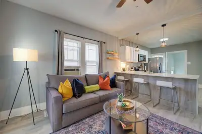 Image de Charming 2-bedroom house near lake and airport