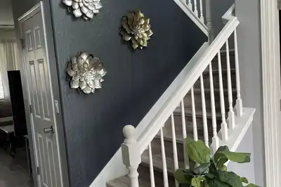 Image de Spacious house with large back yard near Fat airport and National Parks