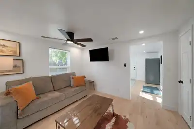 Image de Walk To A-Train, Mins To Twu & Unt  2br In Denton