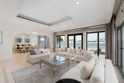 Image de Exclusive 5br Palm Villa w/ Private Pool and Beach