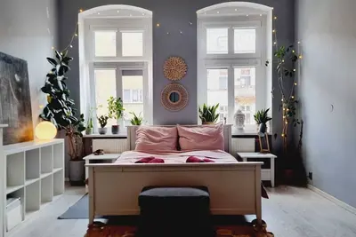 Charming apartment full of plants near the river /large, 4 people /Well equipped