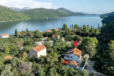 Image de Superbe appartement à Broce avec WiFi