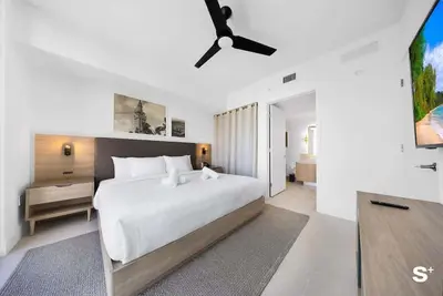 Image de Stylish 1-Bd Condo | City Views