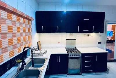 Image de Luxury 3-bedroom apartment in Victoria Island/ Lekki Lagos with fast WiFi + pool