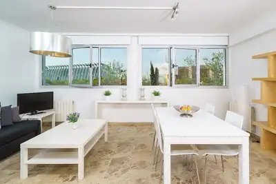 Image de Duplex apartment with 3 bedrooms and 2 bathrooms Ciudad de las Ciencias.