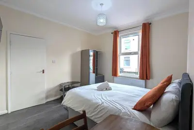 Spacious Powell Home Sleeps 11 6 bed 1, 5 bath