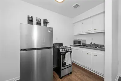 Northside Suites 1 – Can’t Beat Couple’s Retreat!