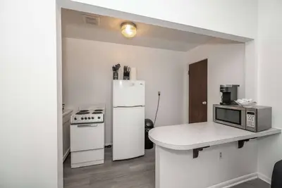 Northside Suite 2 – Cozy Escape!