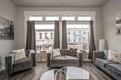 Image de The Heart of Madison Suites