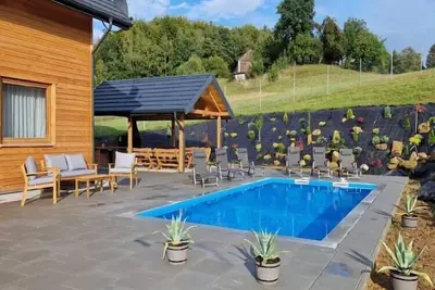 Image de Maison de vacances avec piscine, Iwierzyce
