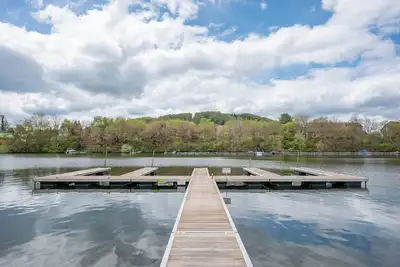 Image de New! Epic Lakehouse w/ Indoor Pool & Game Room