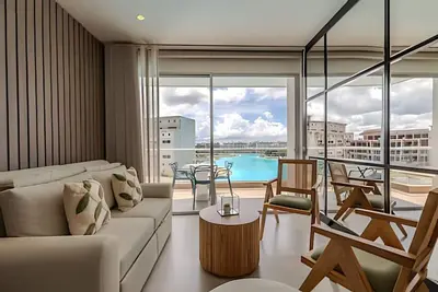 Image de Luxurious Brand New/ Oasis Laguna Cristalina 2br