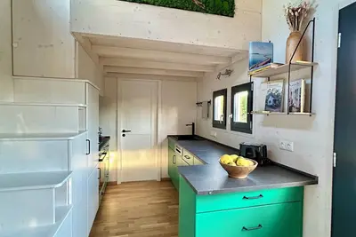 Image de Tiny house adventure with hot tub