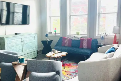 Image de Penthouse Suite l Bridge View l Business or Casual l Market & Front St.