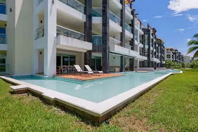 Image de Apartment with private pool, stunning views and modern amenities