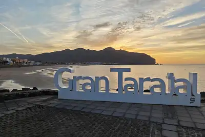 Image de Casa Palmeras a stone's throw from the beach