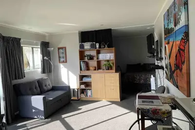 Image de Quiet restful unit with seaviews