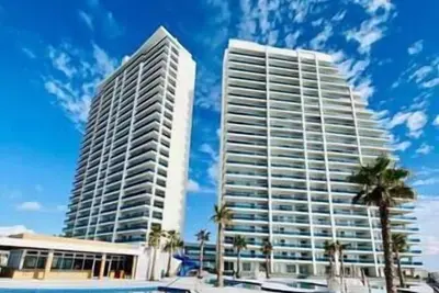 Image de Penthouse Bliss at Encantame!