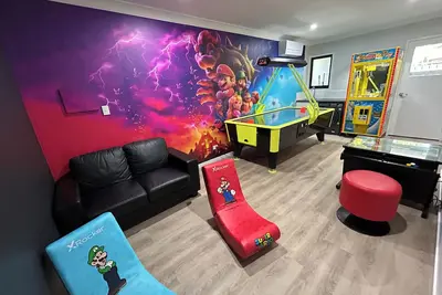 Image de Urban Retreat -Modern Family Escape with Games Room!