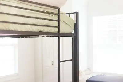 Image de Gated Getaway in the Country